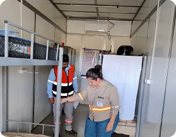 Técnico da Renova Ambiental em campo durante licenciamento