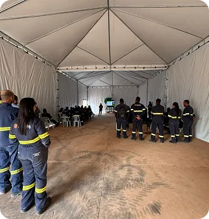 Especialista da Renova Ambiental em treinamento